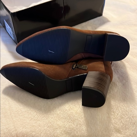 Brown Suede Ankle Boots - Picture 5 of 8